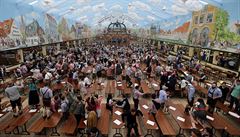 Pivo na Oktoberfestuu proti lo�sku zdra�ilo pr�m�rn� o 2,6 procenta a v sedmi...