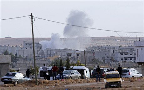 Ostelování msta Kobani (Ajn al-Arab).