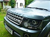 Testovanému Land Rover Discovery 4 dominuje masivní pední maska