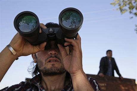 Jak osud ek Kobani? Tureck Kurd napjat pozoruje boje mezi kurdskmi...