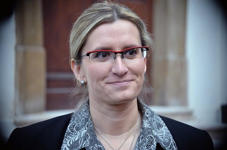 Kandidátka na ministryni pro místní rozvoj Karla lechtová se vydala na Praský...