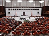 Turecký parlament zasedá k rozhodnutí o zapojení Turecka do boj proti...