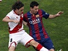 Raul Baena (vlevo) vs. Lionel Messi.