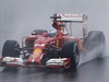 Fernando Alonso na okruhu v Suzuce.