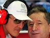 Michael Schumacher (vlevo) a Jean Todt.