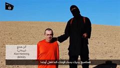 Islámský stát prý sal britského rukojmího Henninga.