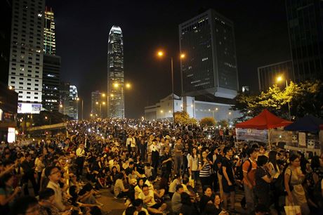 Prodemokratit aktivist se v Hongkongu opt schzej po tiscovkch.