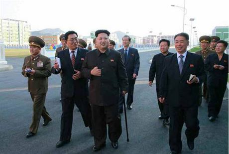 Severokorejský vdce Kim ong-un se po 40 dnech v ústraní podle veho objevil...
