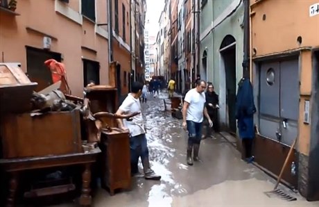 Italský Janov zasáhly bleskové povodn, zpustoily celé msto