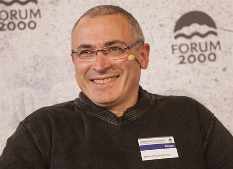 Na letoním Foru 2000 vystoupil i Michail Chodorkovskij. Mluvil o sankcích pro...