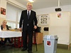 Svj hlas ve volbách práv odevzdal i prezident Milo Zeman s manelkou Ivanou....