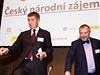 Ministr Andrej Babi a Hynek Kmoníek na konferenci eský národní zájem