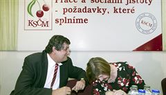 Petr imnek a Miloslava Vostrá ve volebním tábu KSM