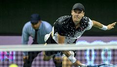 Servis! Tomá Berdych bhem turnaje ve Stockholmu.