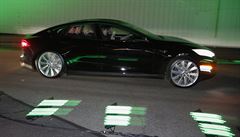 Nová podoba elektromobilu Tesla S.