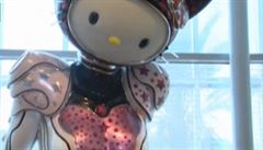 Bizarn mza Hello Kitty. Vstava oslav tyicet let japonskho kultu