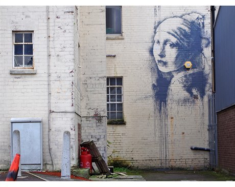 Banksyho dívka s perlou jet oped tím, ne byla pokozena vandalem.