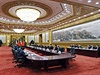 Miloš Zeman s čínským prezidentem Si Ťin-pchingem v zasedací místnosti Velkého...