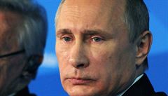 Kreml popřel zvěsti o Putinovi. Ať vám jazyk upadne, vzkázal novinářům