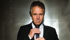 Zp�vák Janek Ledecký