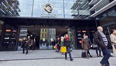 Obchody v Quadriu se otevřely, přilákaly stovky lidí | na serveru Lidovky.cz | aktuální zprávy