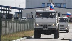 Na rusko-ukrajinskou hranici dorazila v pátek ráno dalí kolona vozidel s...