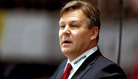 Finský trenér Raimo Summanen.