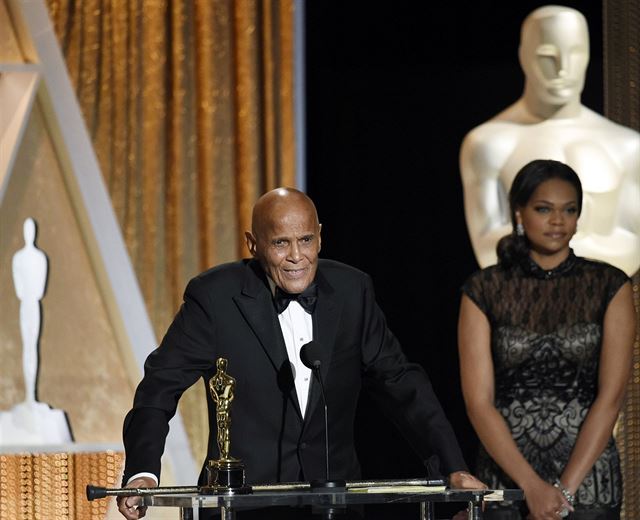 Harry Belafonte se proslavil i tím, e v letech 1954 a 1961 odmítal vystupovat...