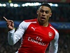 Oxlade-Chamberlain z Arsenalu se raduje po gólu do sít Anderlechtu.