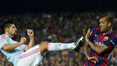 Nolito neetrn atakuje Alvese.