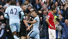 Souboj o Manchester ovldlo potvrt v ad City, bitvu rozlouskl Agero