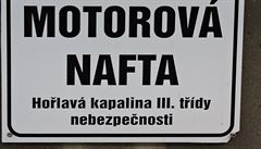 Správci rezerv odvá�í naftu ze sklad� firmy Viktoriagruppe.