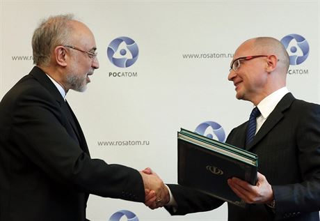 Moskva a Teherán podepsaly kontrakt o výstavb dvou nových jaderných reaktor v...