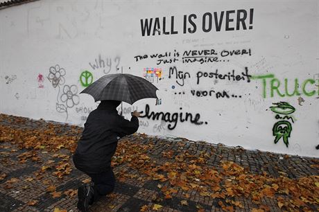 Pemalovn znm Lennonovy zdi vyvolalo znan rozhoen ve veejnm...