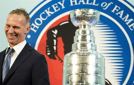 Dominik Haek v Síni slávy NHL.
