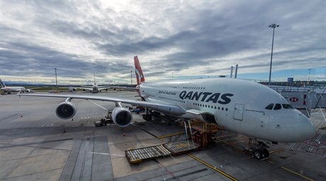 Letadlo spolenosti Qantas.