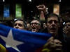 Stoupenci nezávislého Katalánska oslavují v ulicích Barcelony výsledky...