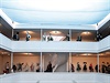 Módní návrhá Pierre Cardin nechal v Paíi vybudovat muzeum shrnující jeho...
