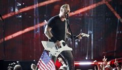 Kapela Metallica na Koncert� za chrabrost rozezpívala tisíce divák�.