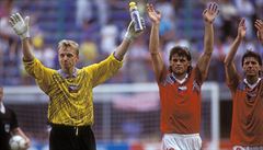 Fotbalisté, kteří nastoupili roku 1990 s českou vlajkou namísto lva. | na serveru Lidovky.cz | aktuální zprávy