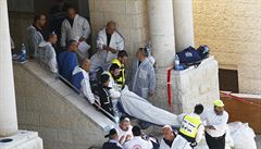 Masakr u synagogy v Jeruzalémě: šest mrtvých, Hamás útok chválí