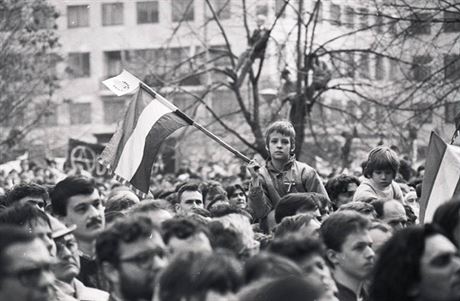 Revoluce v Maarsku, jak ji zachytila fotografka Nagy Piroska.