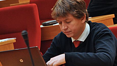 Novm fem prask TOP 09 se stal poslanec a starosta Koubek.