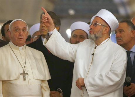 Pape Frantiek dorazil do Istanbulu, kter je druhou zastvkou jeho tdenn...