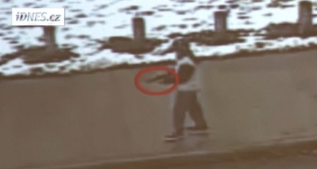 Videozáznam zachycuje stelbu clevelandských policist po 12letém chlapci.