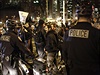 Na davy protestujících policisté dohlíeli i v centru Seattlu.