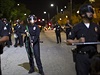 Proti protestujícím byli pipraveni zasáhnout i policisté v Los Angeles.