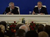 Prezident Miloš Zeman (vlevo) a kazašský prezident Nursultan Nazarbajev...