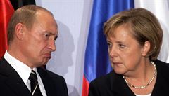 Putin volal Merkelové: Pozor, Ukrajinci můžou odčerpávat plyn určený Evropě
