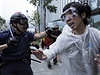 V Hongkongu vypukly nové protesty proti Pekingu